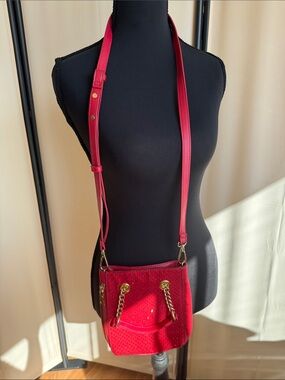 Ink Red Crossbody Shoulder Bag with Gold Chain Accents